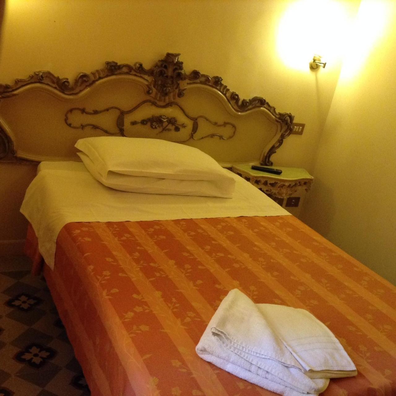 Maison De Marta Roma Habitación foto